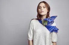 4 جنس مختلف شال و روسری و کاربردهای آن‌ها 